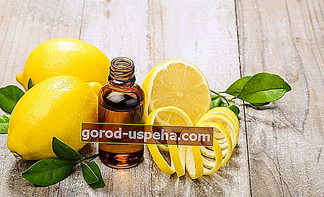 Използвайте етерично масло от лимон за почистване у дома