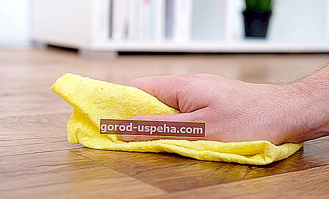 4 tipy na čistenie voskovanej podlahy