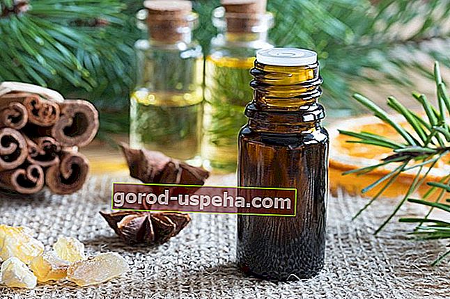 Stvorite božićnu atmosferu s esencijalnim uljima